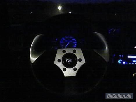 Opel Kadett D - Det lille rat og blue light i instrumenterne.. billede 10