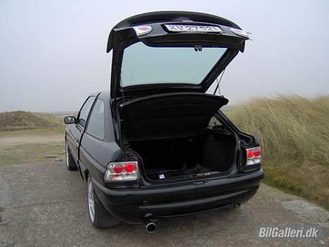 Ford Escort SOLGT - Det er sku en dejlig bil billede 9