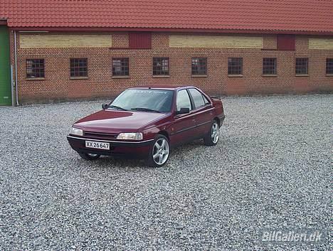 Peugeot 405 1,6 style (SOLGT) billede 1