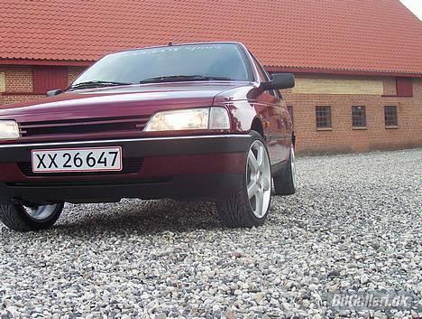 Peugeot 405 1,6 style (SOLGT) billede 8