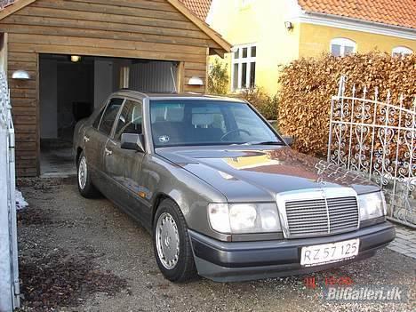 Mercedes Benz 300 E  billede 3