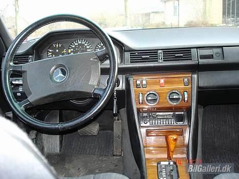 Mercedes Benz 300 E  billede 6