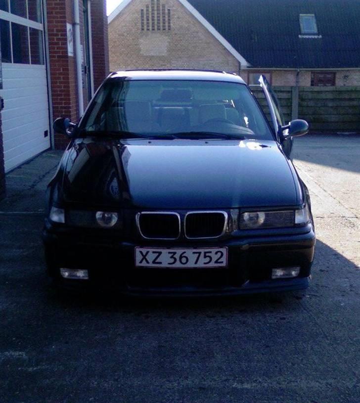 BMW 320i E36 ***SOLGT*** - Ny bil 320i E36 billede 1
