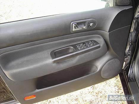 VW Bora - forarbejdet til 4 diskanter og 4 højtalere er gjort af wv.... billede 13