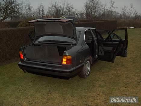 BMW 520 iA E34 *SOLGT* billede 4