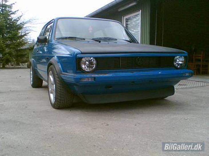 VW Golf I GTI  - Så kom der GTI Underlæbe på... nice :p billede 1