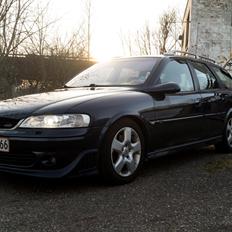 Opel vectra b i500