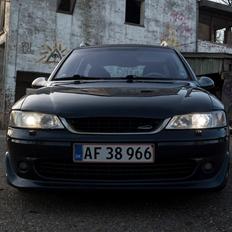 Opel vectra b i500