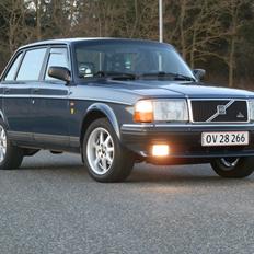 Volvo 240 GL