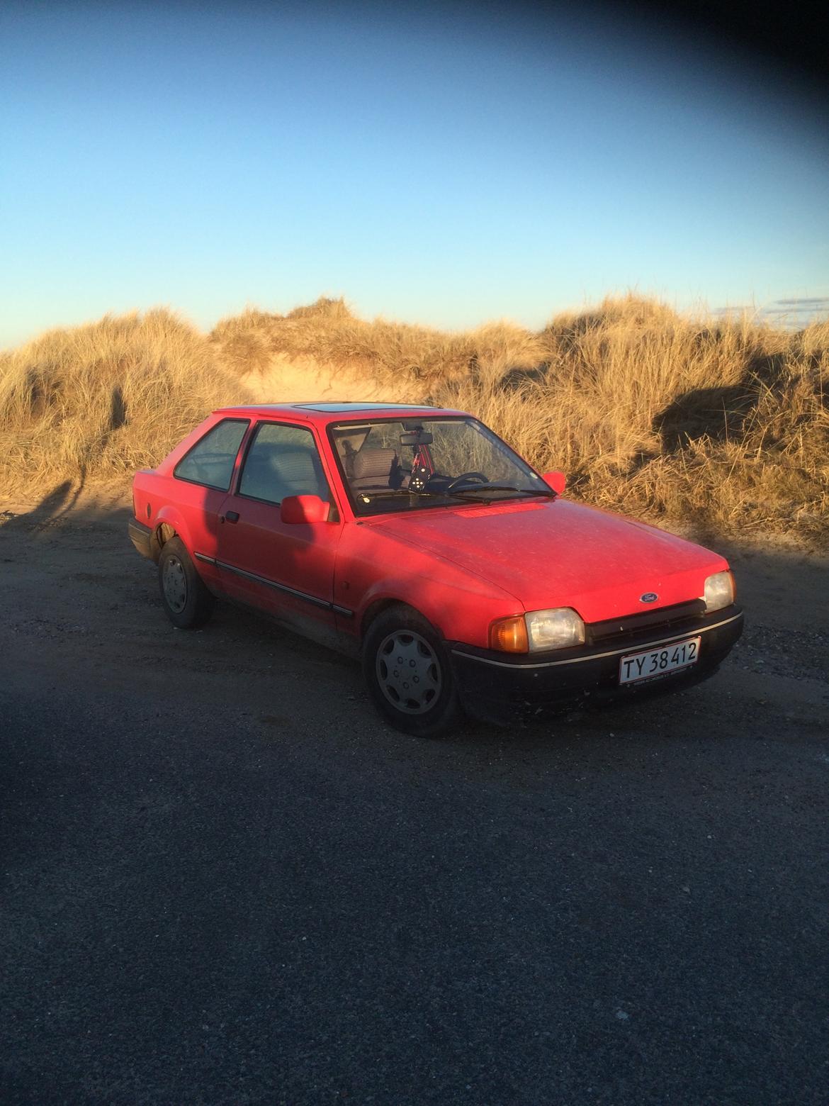 Ford Escort mk4 billede 3