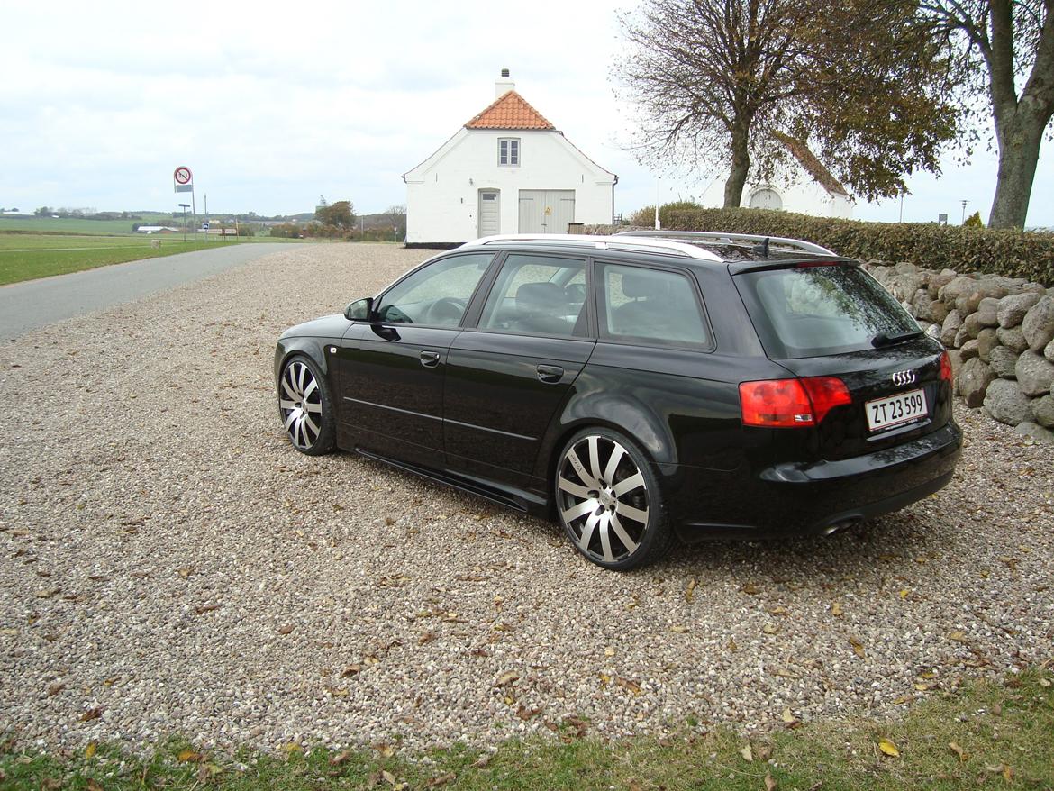 Audi A4 2.0 TDI AVANT billede 17