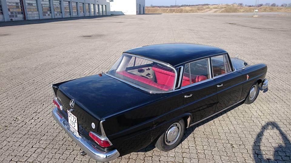 Mercedes Benz 220B heckflosse w111 billede 3