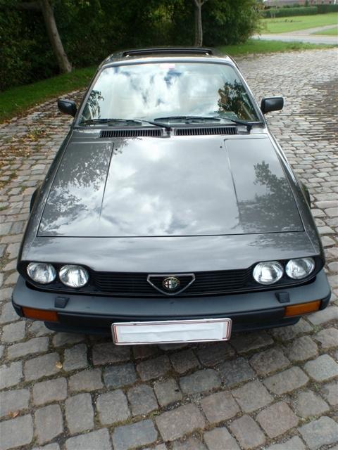 Alfa Romeo GTV 2,0 billede 2
