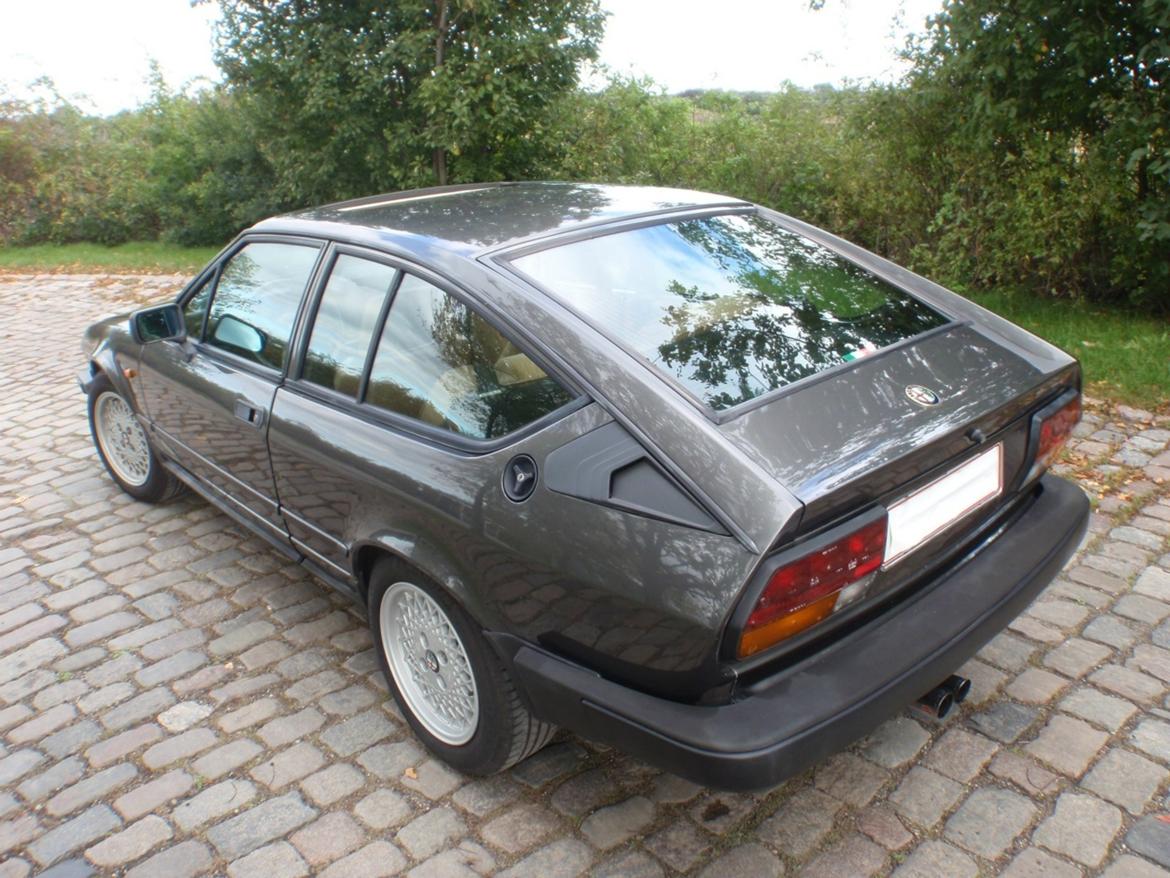 Alfa Romeo GTV 2,0 billede 3