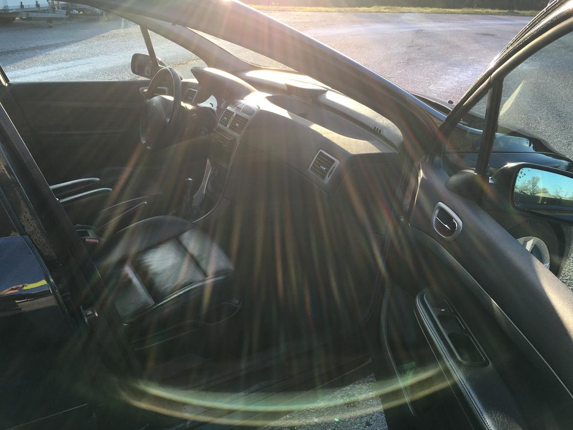 Peugeot 307 2.0 16v se "solgt" billede 16