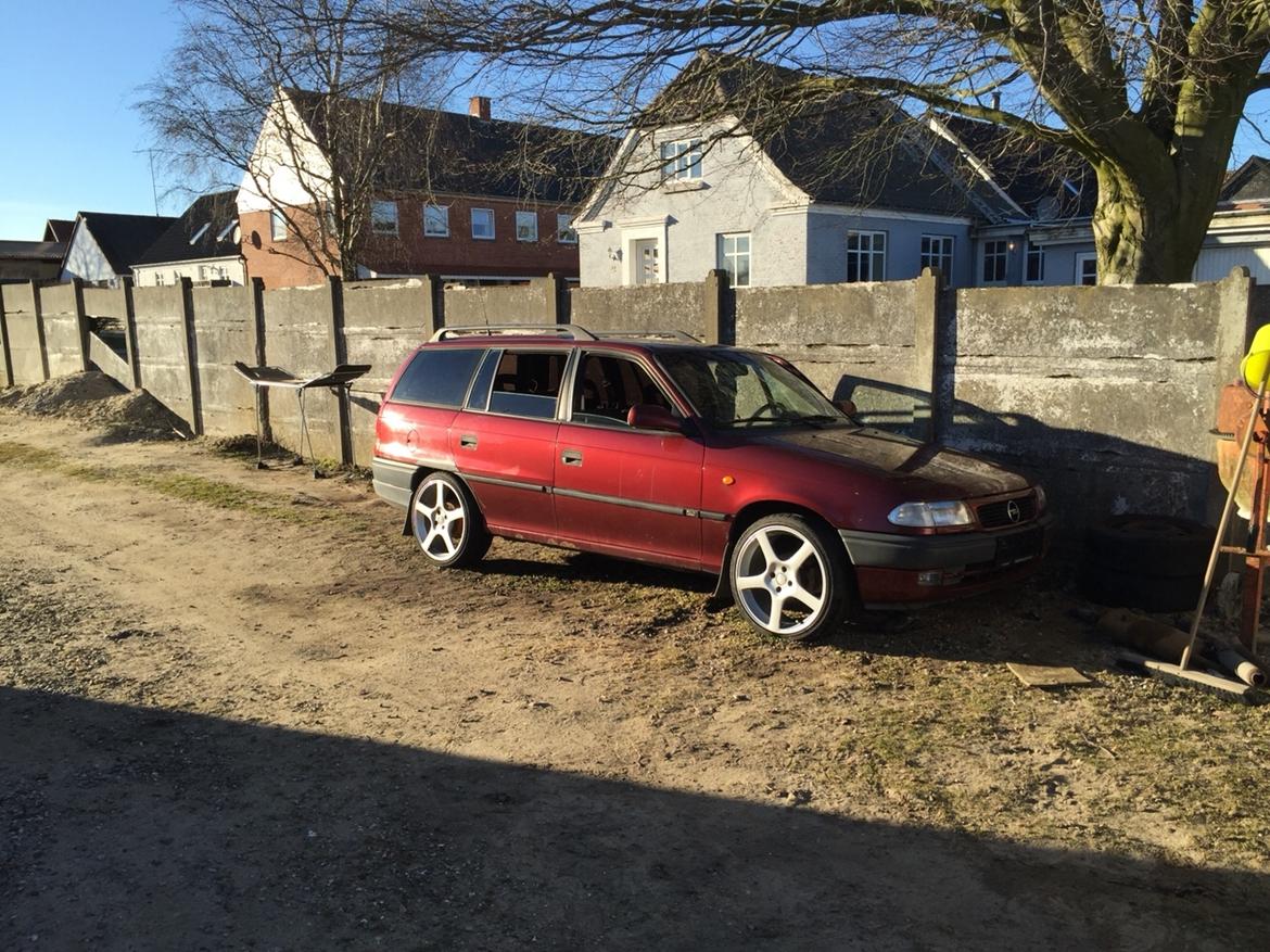 Opel Astra F caravan 1.6i billede 8