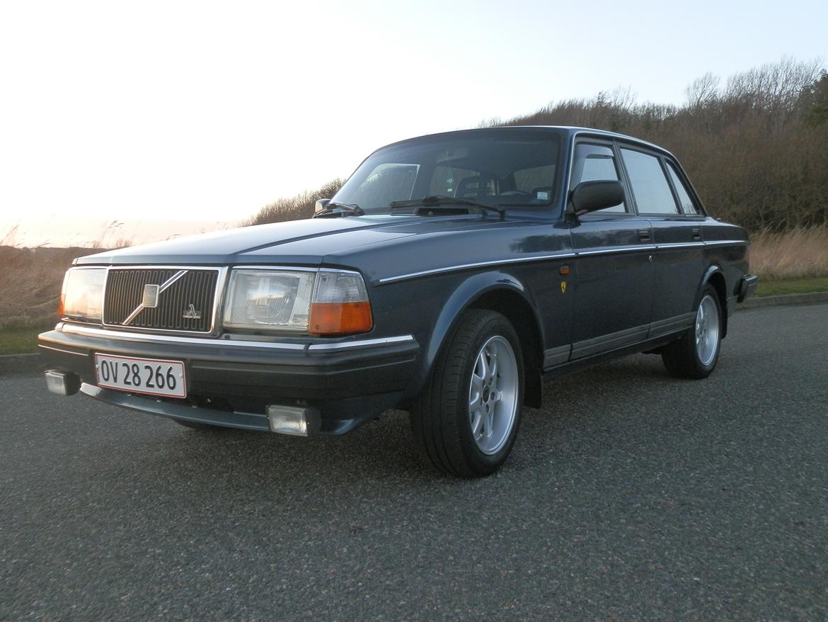 Volvo 240 GL billede 8