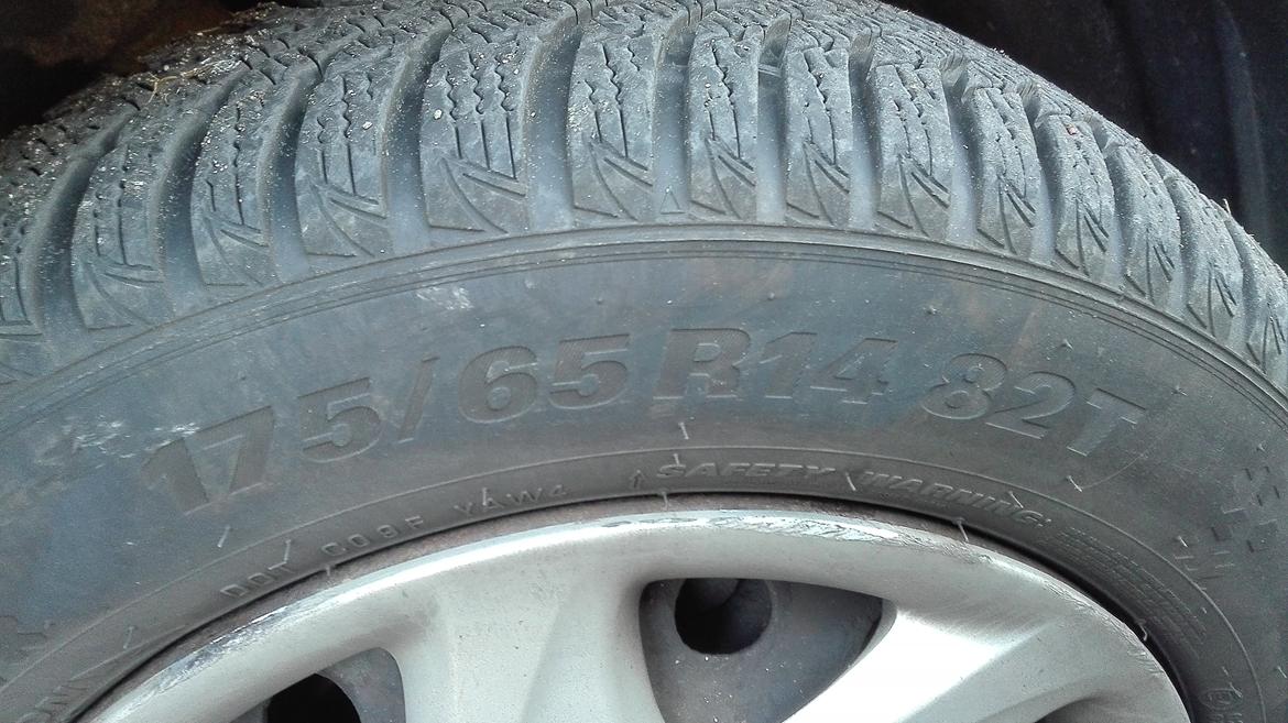 Mazda 323F billede 12