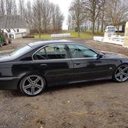 BMW E39 520i