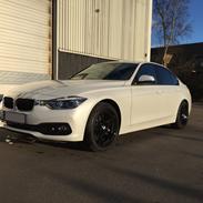 BMW 320d Aut (F30)