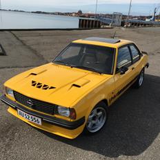 Opel Ascona B 2.0E Sport *solgt*