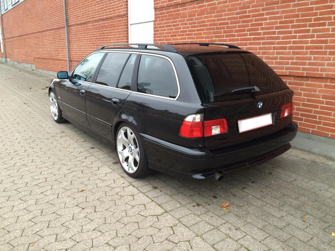 BMW 530i Touring *Solgt* billede 5