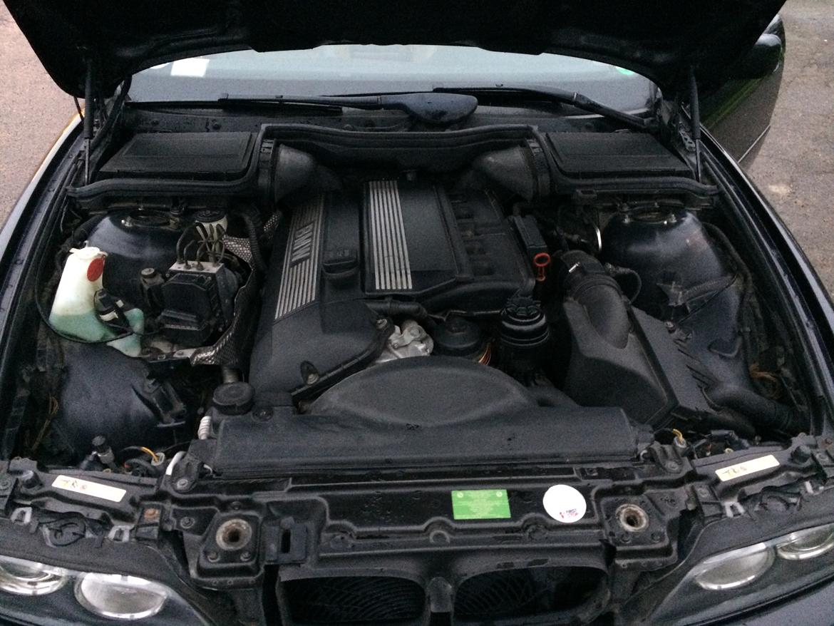 BMW 530i Touring *Solgt* billede 10