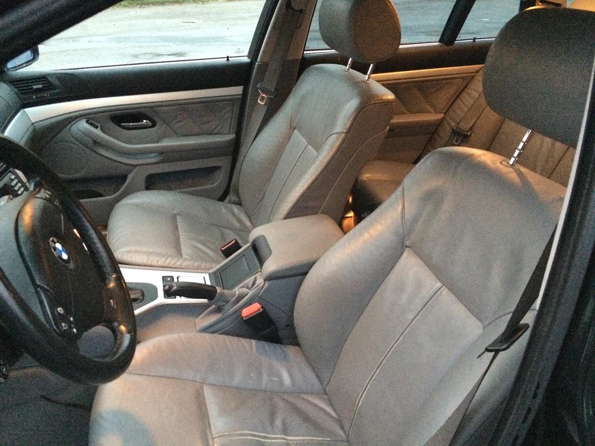 BMW 530i Touring *Solgt* billede 8
