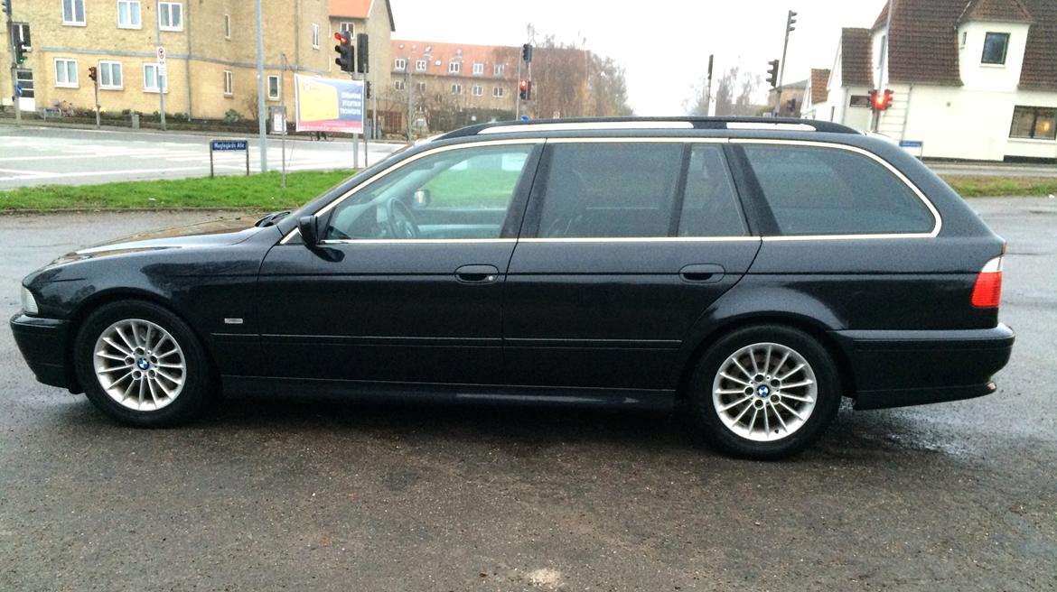 BMW 530i Touring *Solgt* billede 11