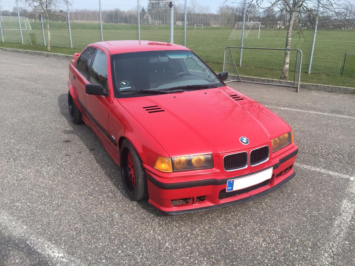 BMW E36 sedan billede 3