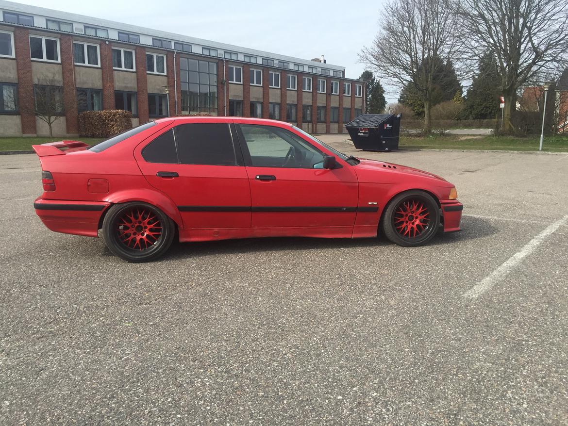 BMW E36 sedan billede 15