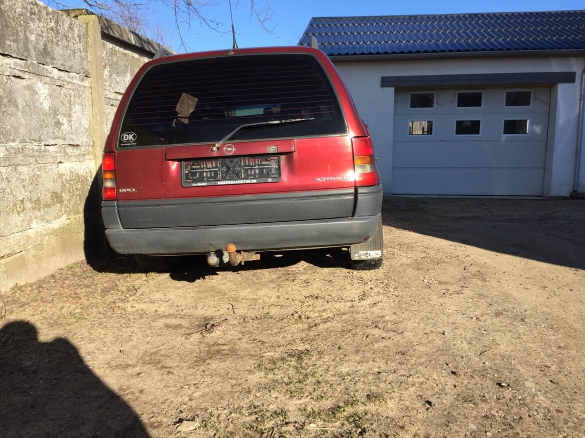 Opel Astra F caravan 1.6i billede 14