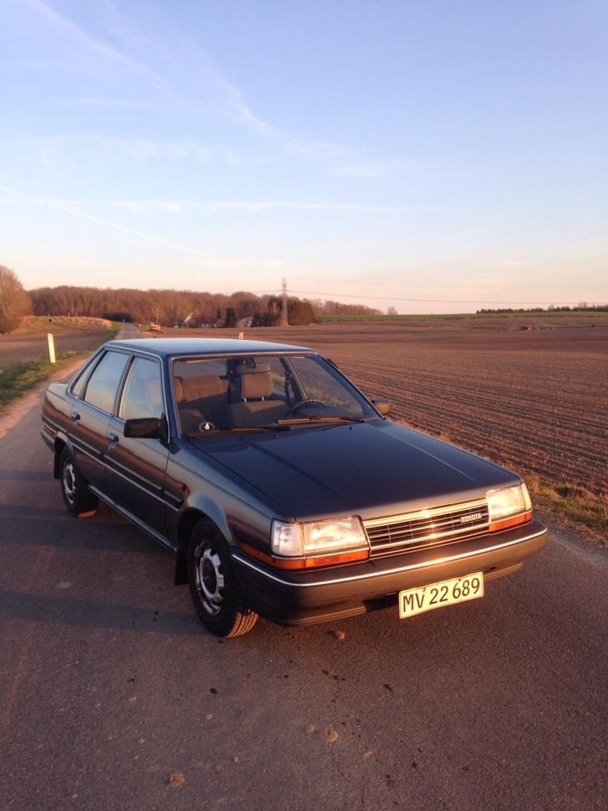 Toyota carina 1986