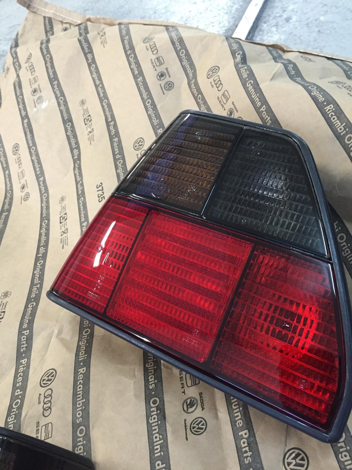 VW Golf 2 gtd  - gti baglygter med en god gang klarlak billede 10