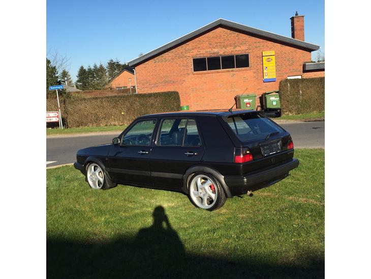 {{currentPhoto.altText}} billede {{currentPhoto.number}}