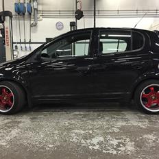 Toyota Yaris P1 1300 VVT-i  "Kone bilen"