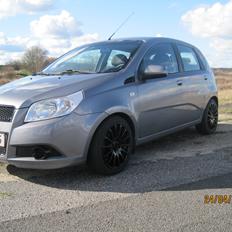 Chevrolet Aveo Black & Grey