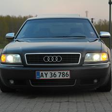 Audi A8 D2