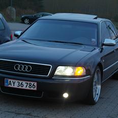 Audi A8 D2