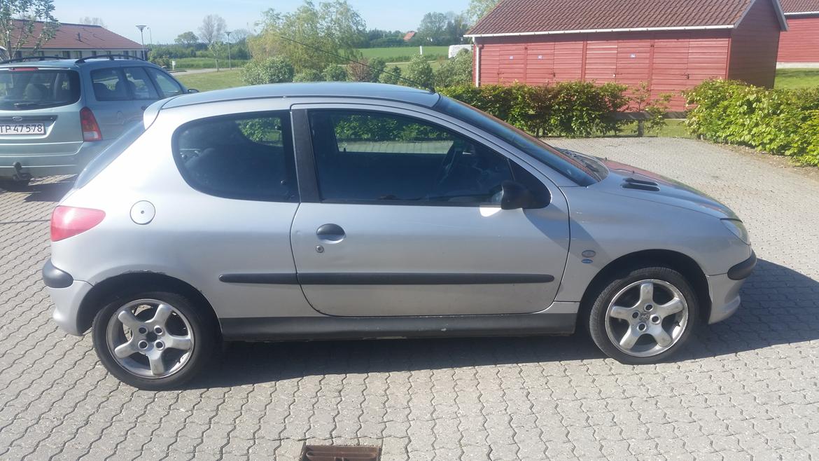 Peugeot 206 1,9 D billede 3