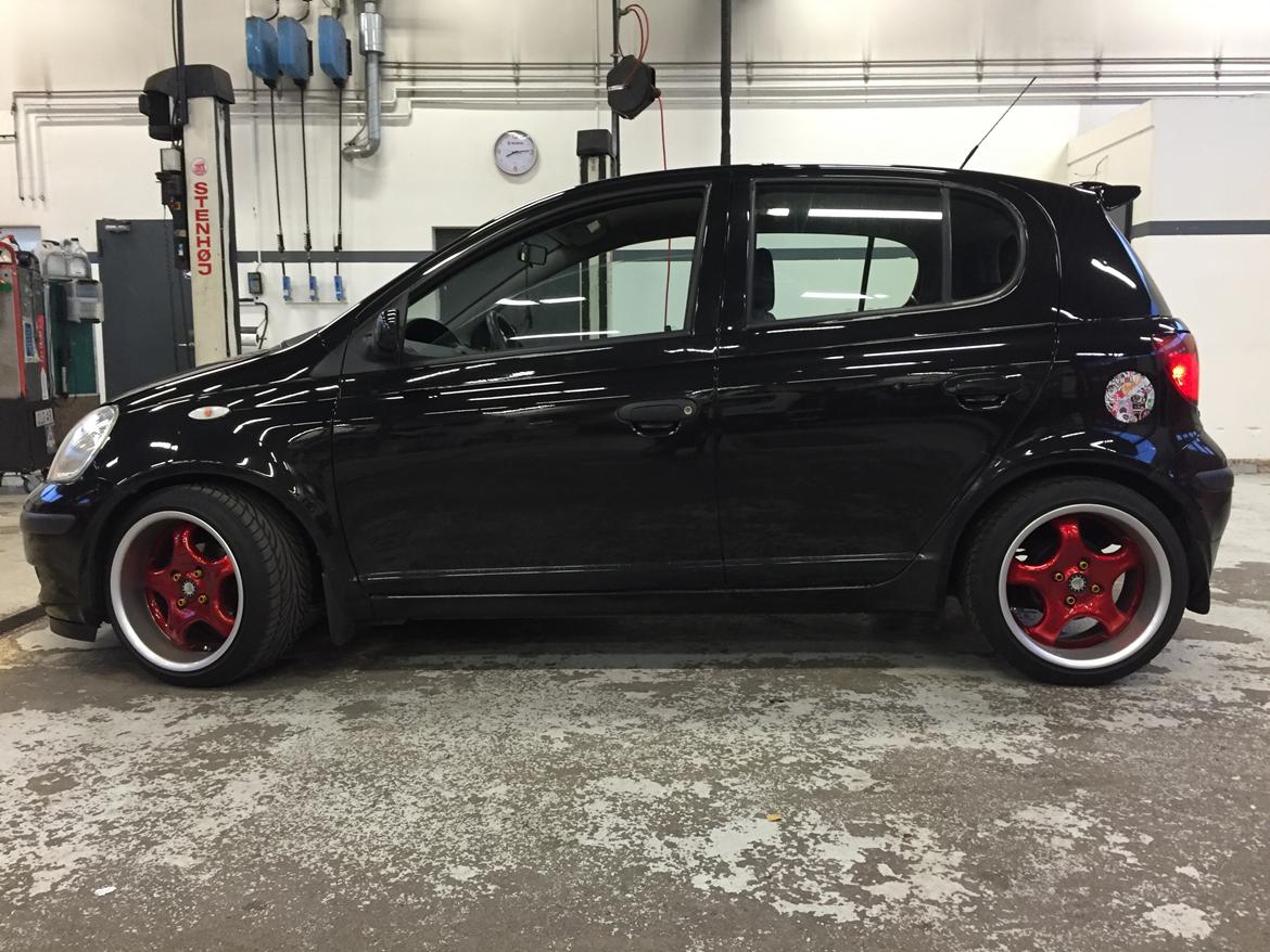 Toyota Yaris P1 1300 VVT-i  "Kone bilen" billede 1