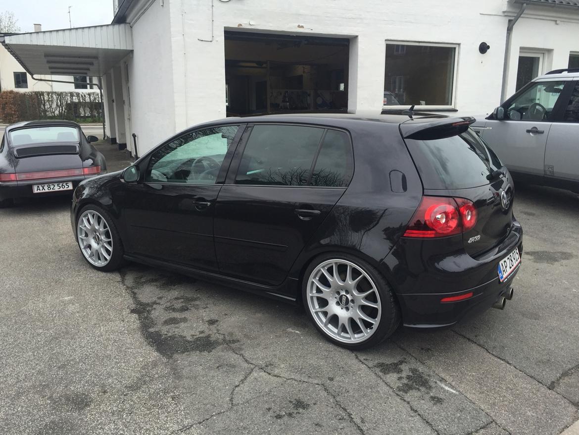 VW Golf V R32 SOLGT billede 1