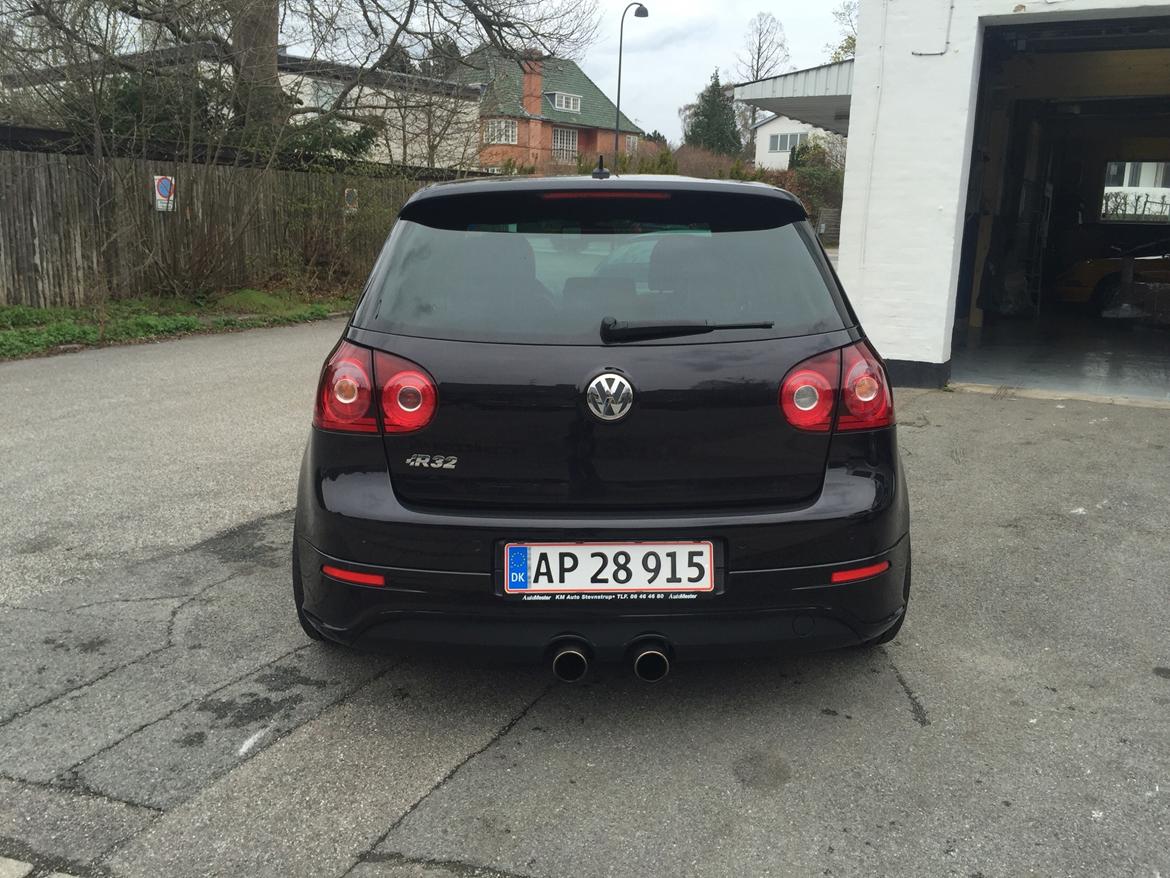 VW Golf V R32 SOLGT billede 2