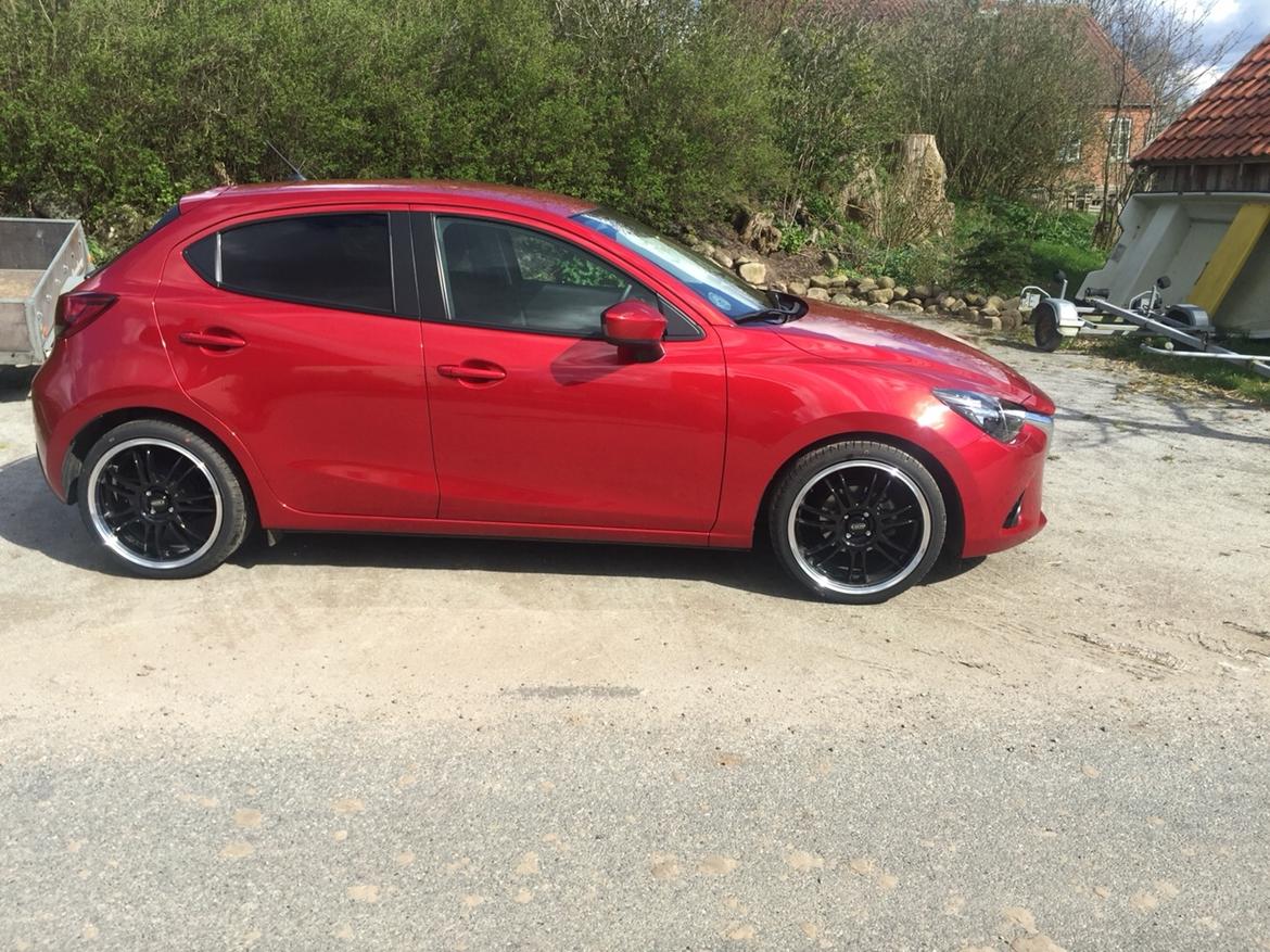 Mazda 2 Optimum SOLGT billede 1