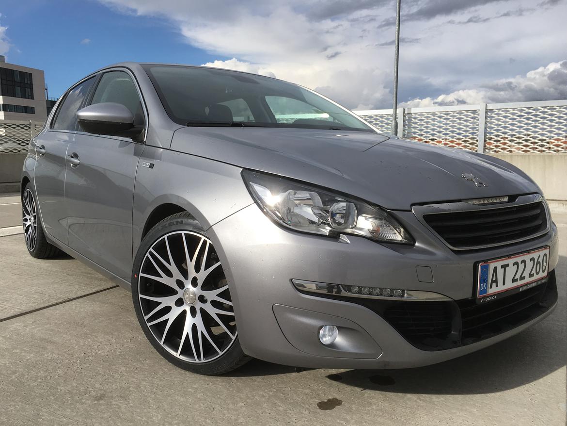 Peugeot 308 1.6 BlueHDI Style billede 1