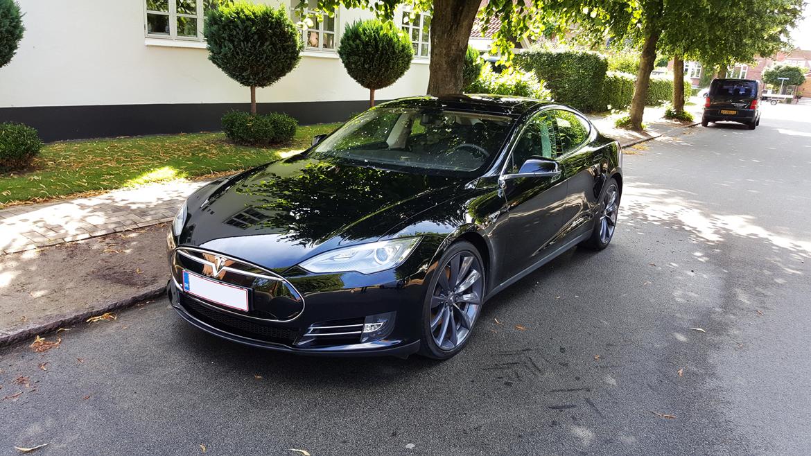 Tesla Model S P85+ billede 1