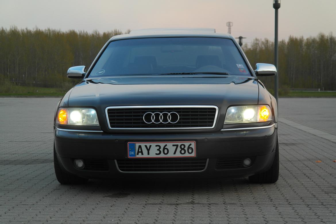 Audi A8 D2 billede 2