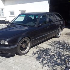 BMW e34 525i touring