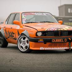 BMW E30 4,0L V8 Drifter