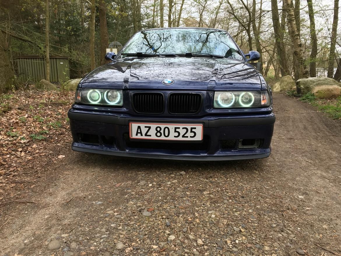 BMW E36 320 billede 1